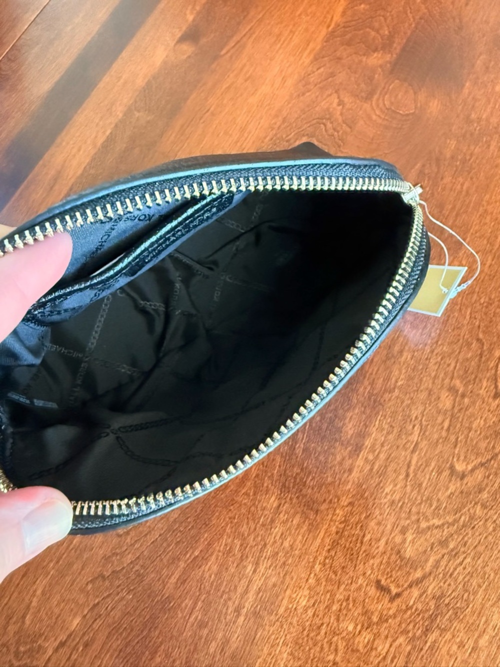 NEW Michael Kors Zippered Leather Pouch in Black with Silver Zipper - Picture 5 of 15